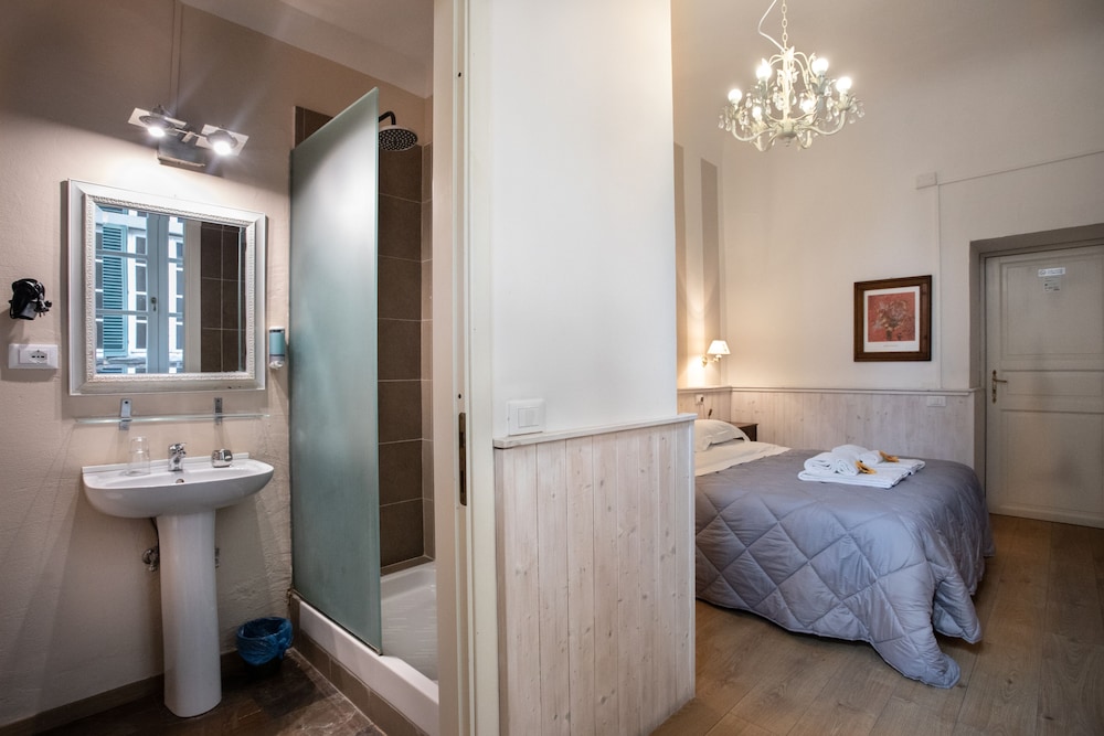 Deluxe Double Room - Photo 2