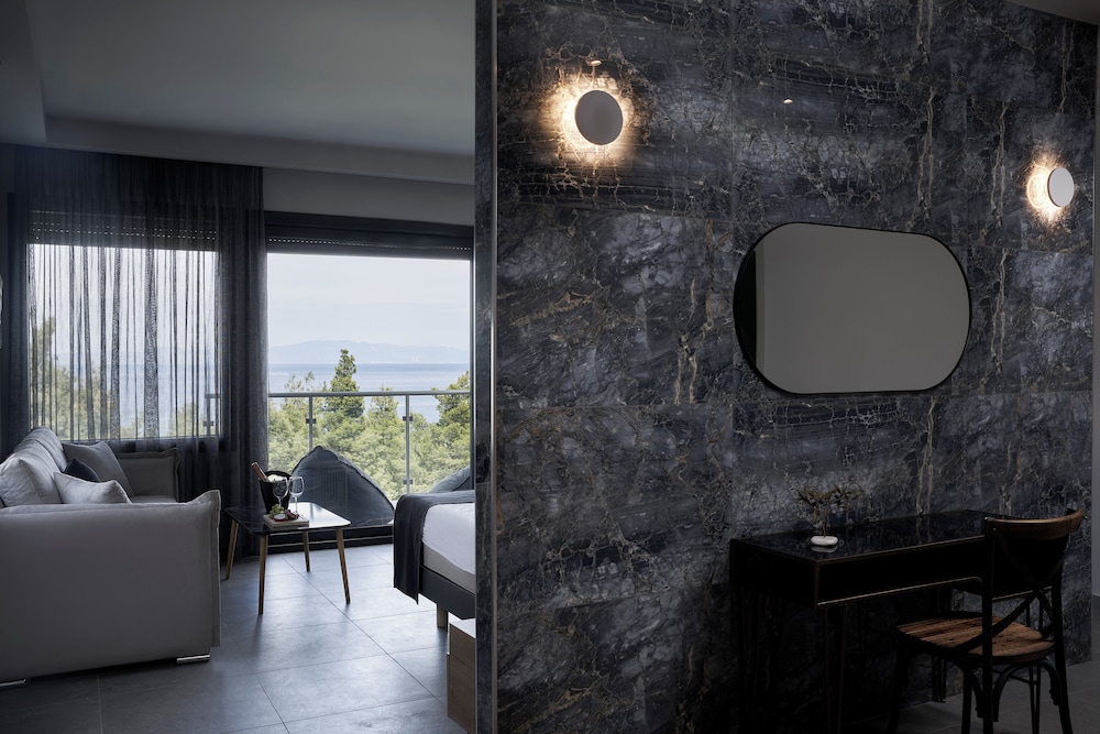 Honeymoon Suite, Sea View photo 2