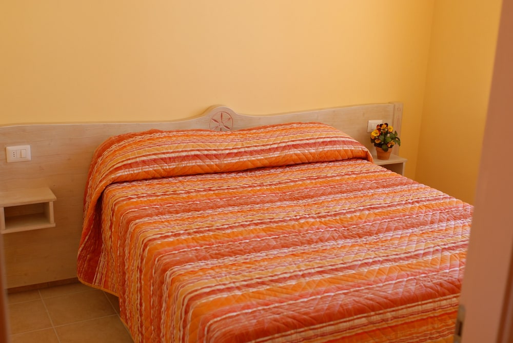 Comfort Apartment, 2 Bedrooms, Balcony, Garden Area (5 people) photo 1