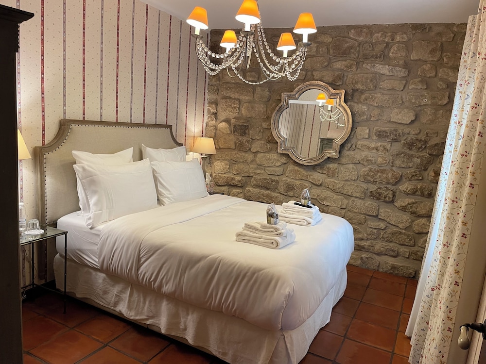 Manor Suite # 2