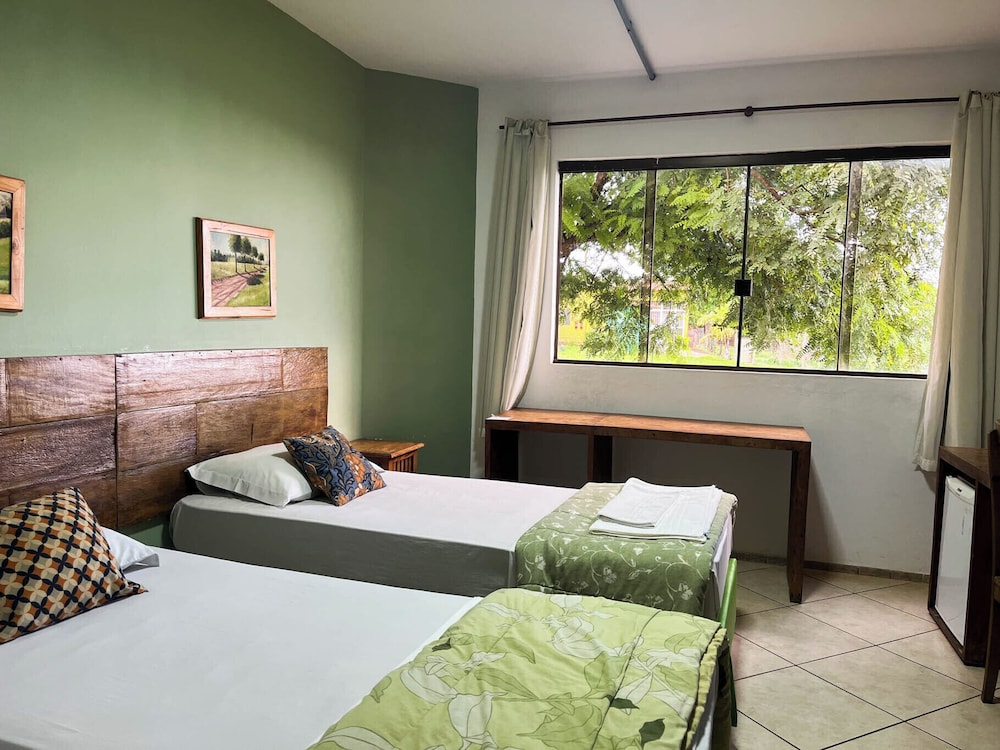 Standard Room, 2 Twin Beds - Photo 2
