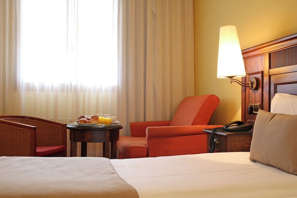Double Room - Photo 6