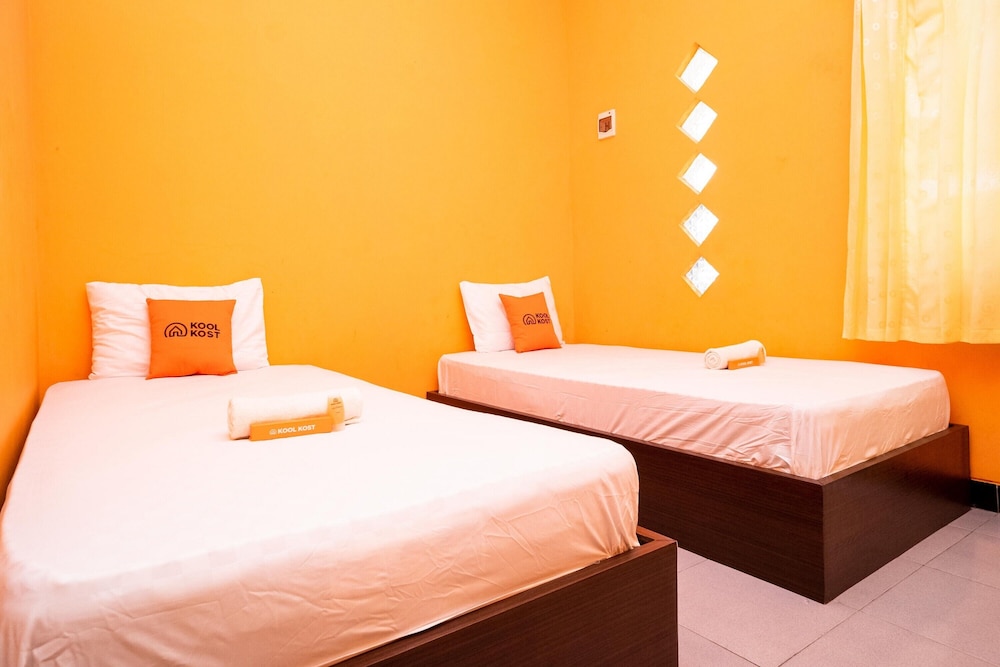 Standard Twin Room (With A/C) - Photo 1