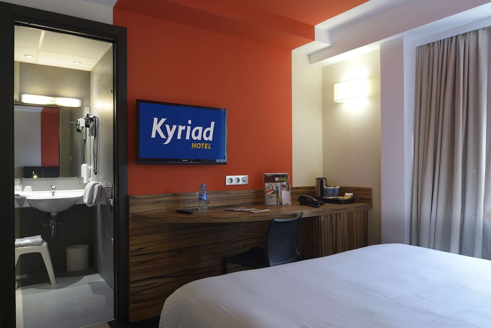Standard Room, 1 Double Bed - Photo 9