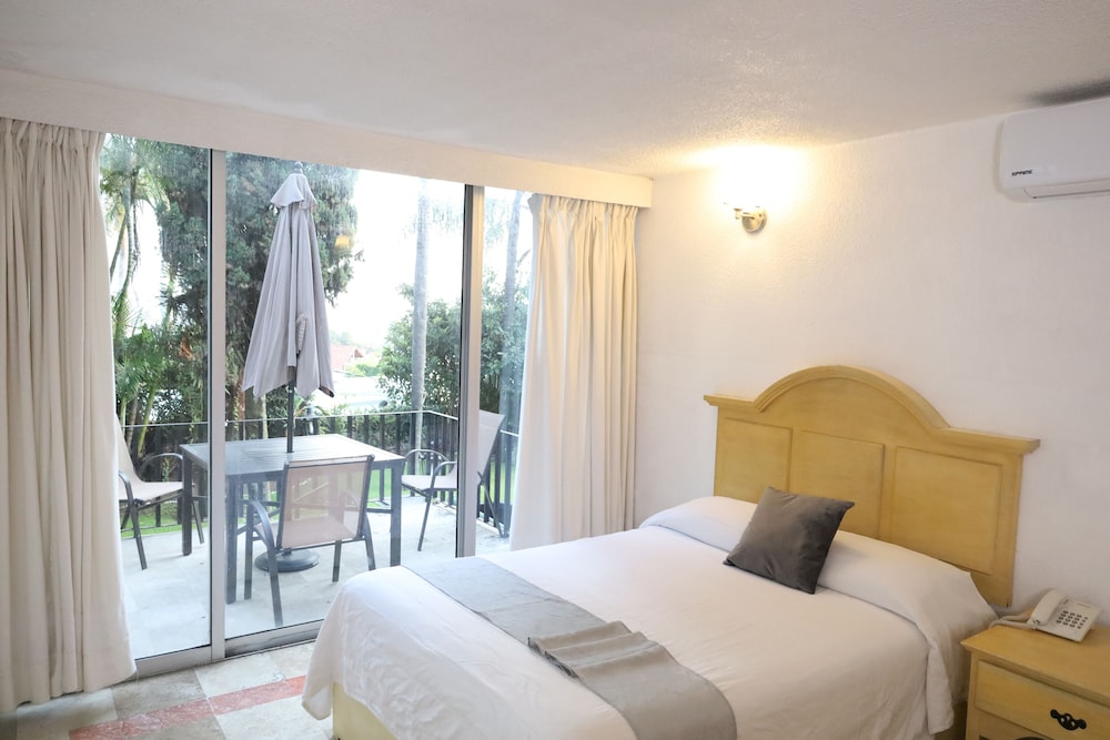 Standard Double Room, 1 Bedroom, City View photo 3