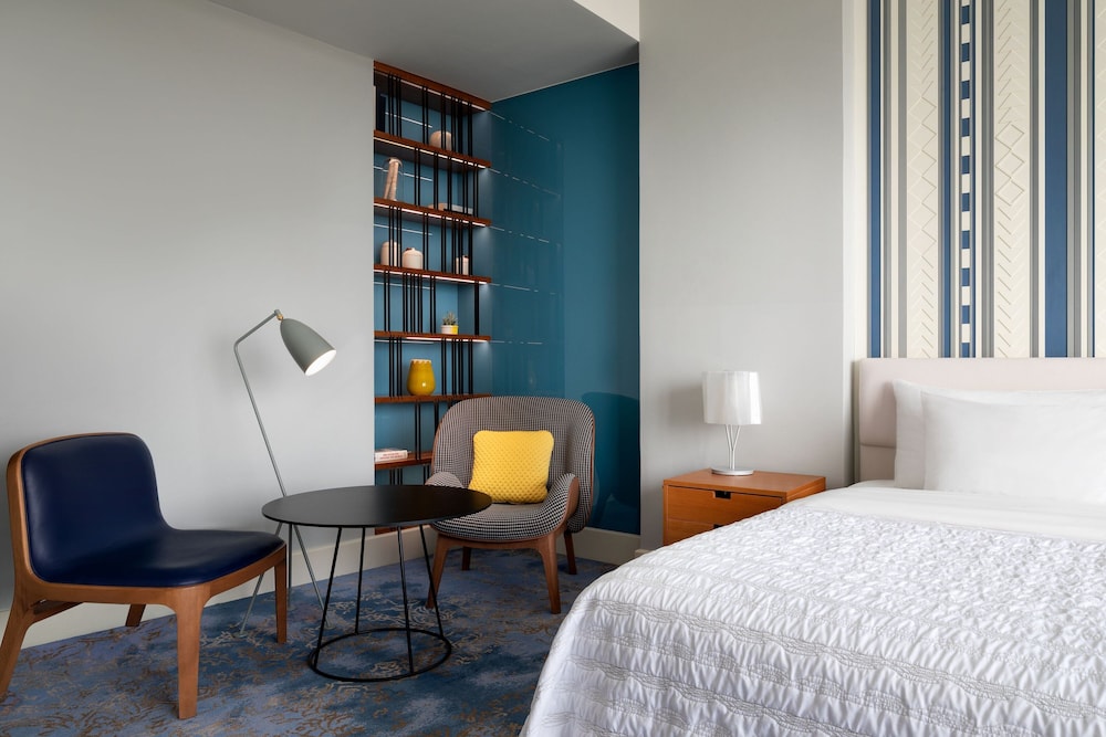 Club Room, 2 Twin Beds - Photo 6
