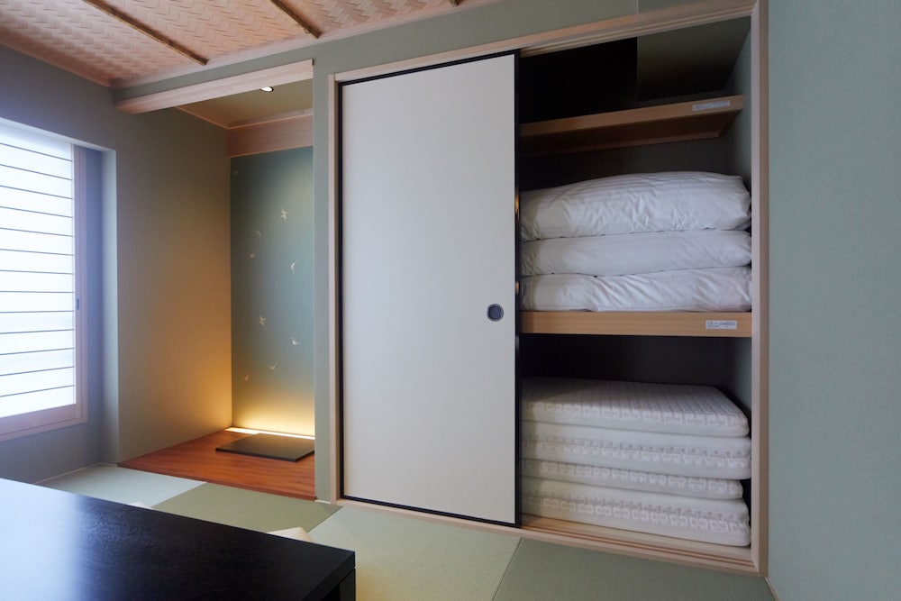 Hauza Suite Room - Photo 3