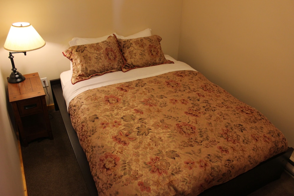 Large Cabins photo 1