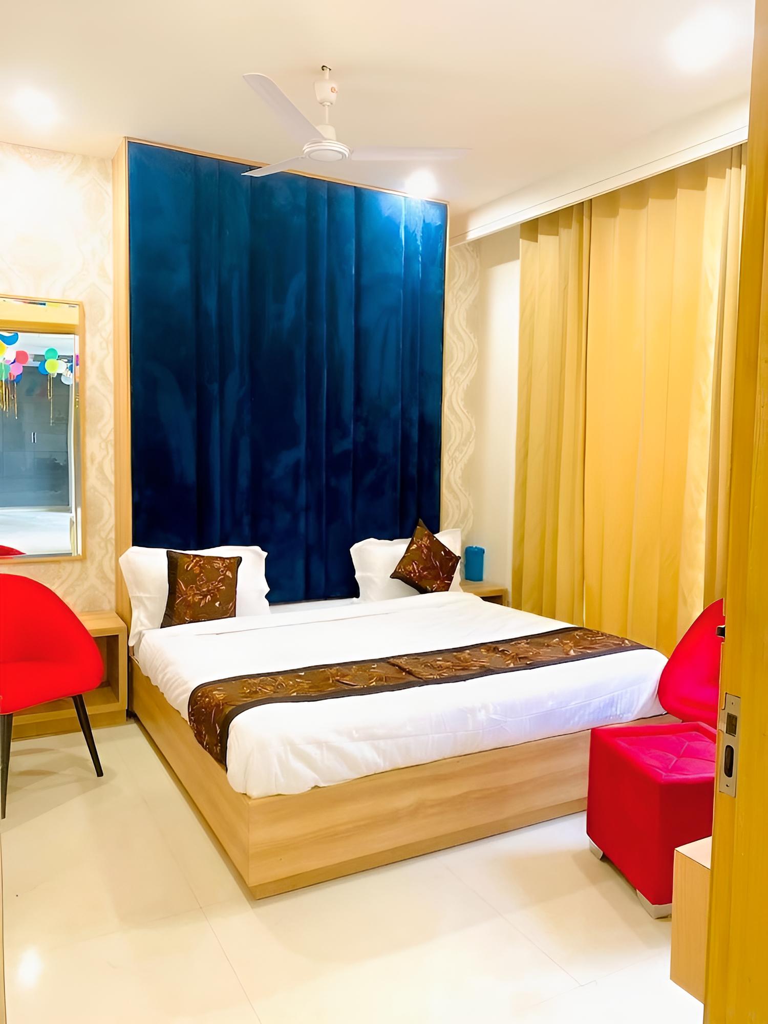 Deluxe Room - Photo 2