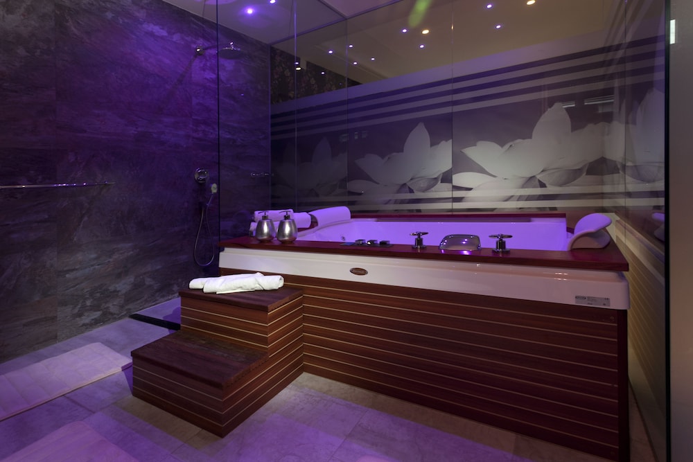 Honeymoon Suite, Terrace, Sea View (SPA) photo 2