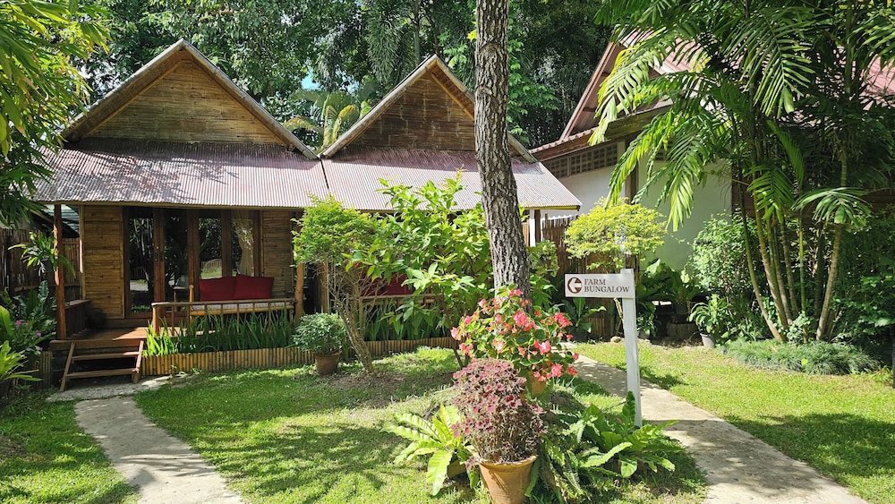 Farm Bungalow photo 2