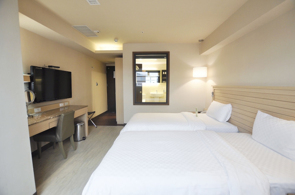 Standard Room, 2 Double Beds photo 1