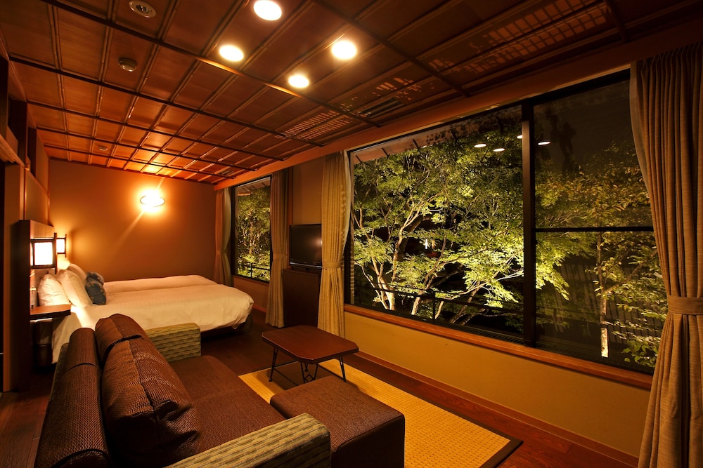 Japanese-Western Room A with Semi Open-Air Onsen (Riverside) photo 2