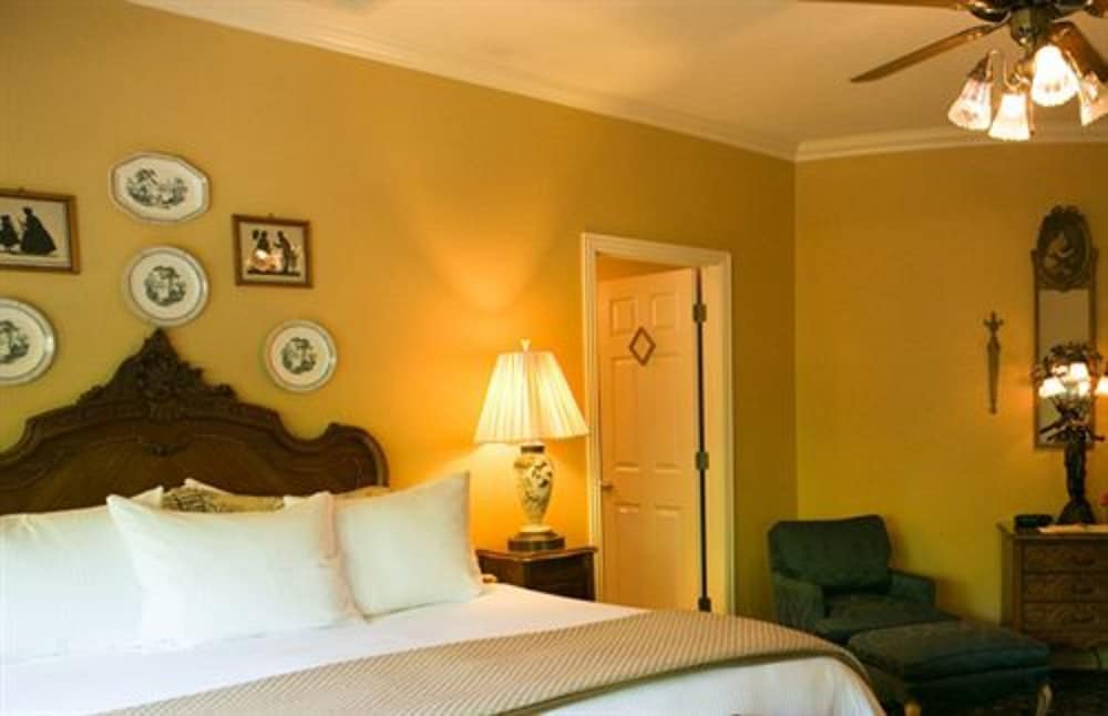 Vivaldi Room