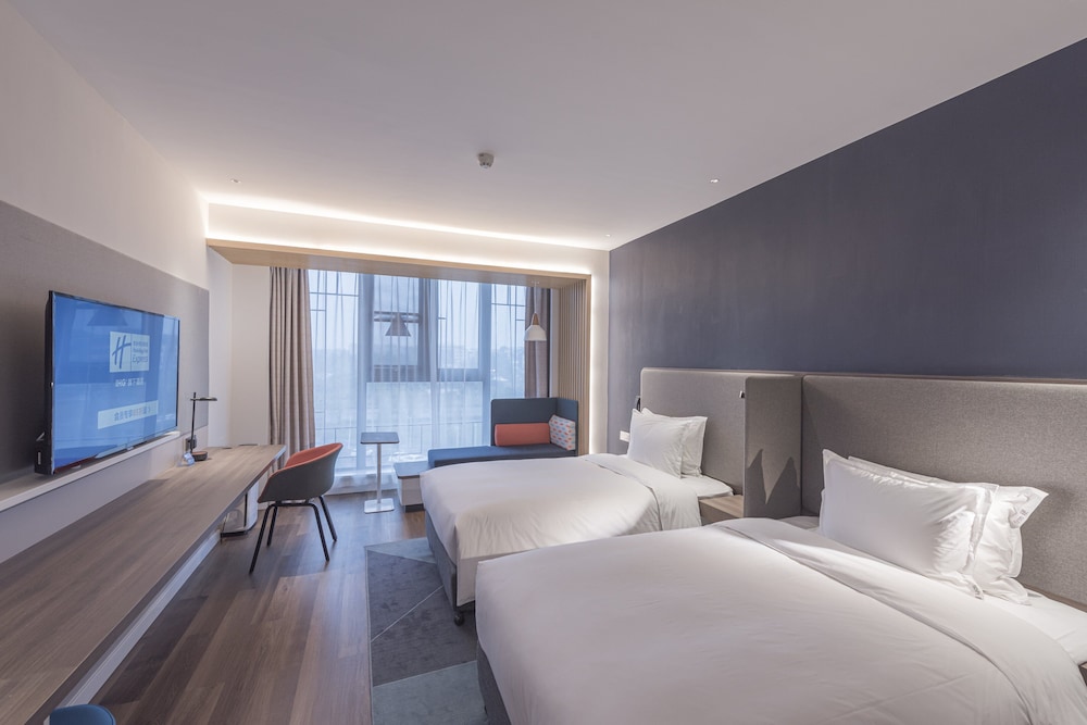 Standard Room, 2 Twin Beds, Mountain View