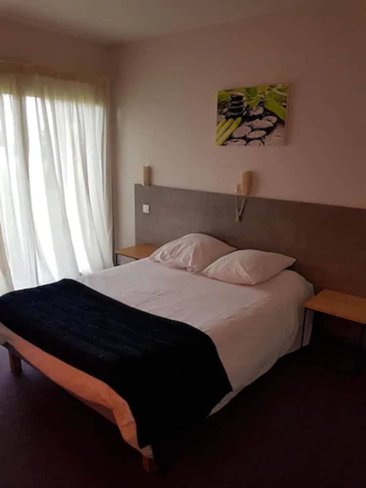 Comfort Double Room, 1 Double or 2 Twin Beds, Non Smoking, Pool View