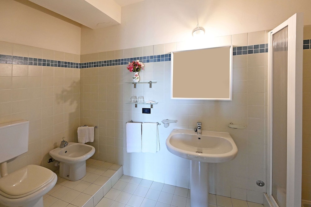 Standard Double Room, Garden View photo 2