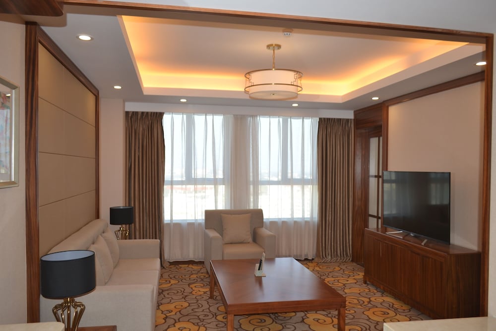 Junior Suite, Non Smoking photo 3