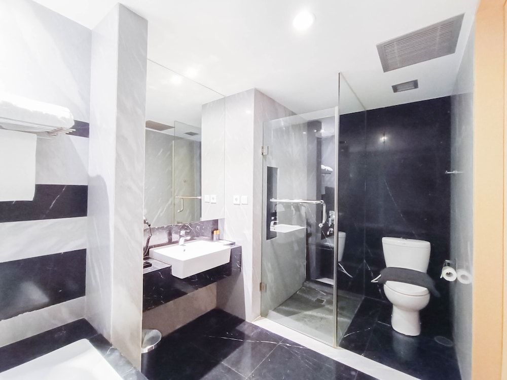 Suite King Room photo 3