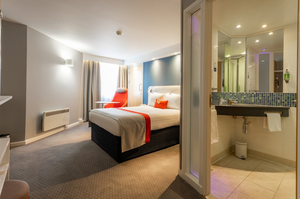 Standard Room (with Free Hot Breakfast) - Photo 15
