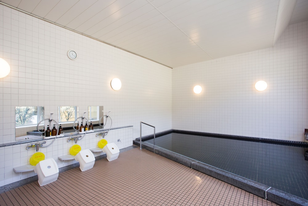 Japanese-Style Standard Room With Shared Bathroom photo 2