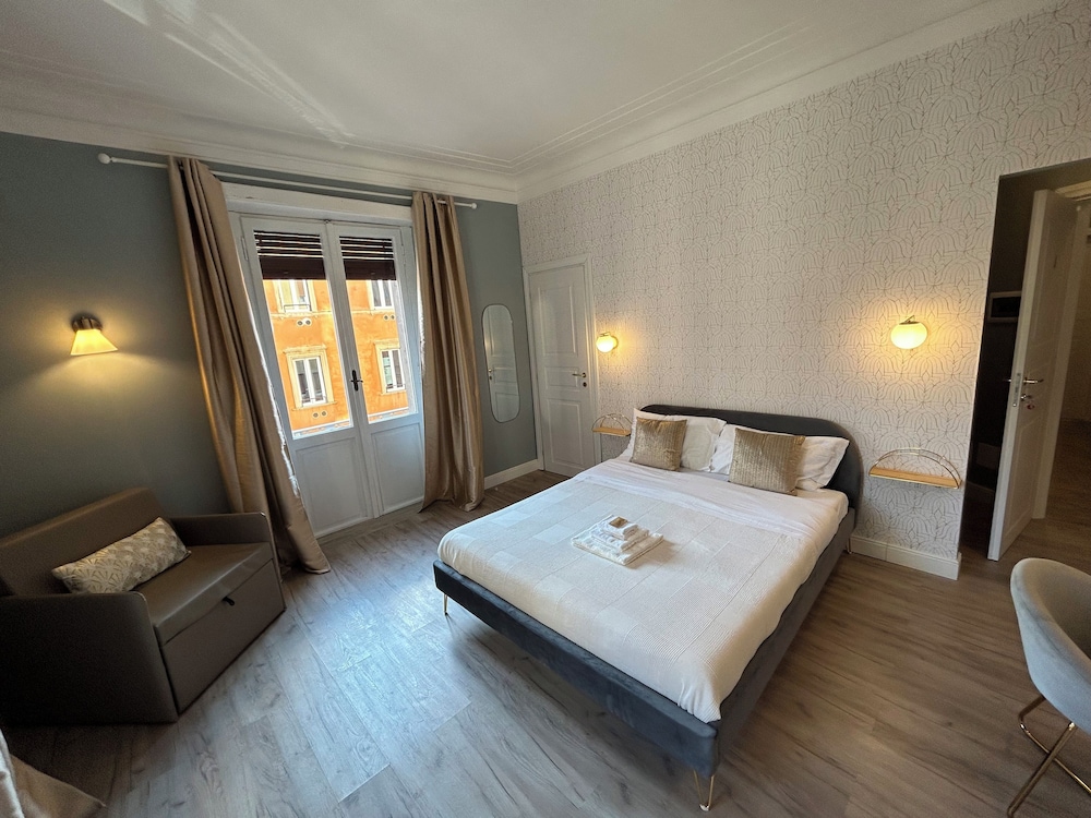 Superior Triple Room photo 2