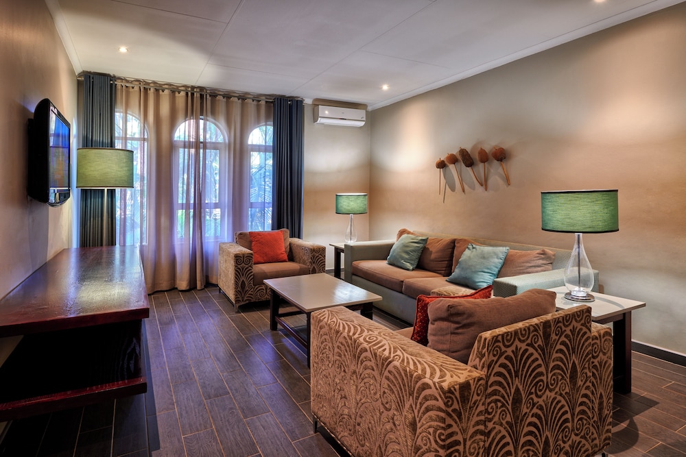 Junior Suite - Photo 1