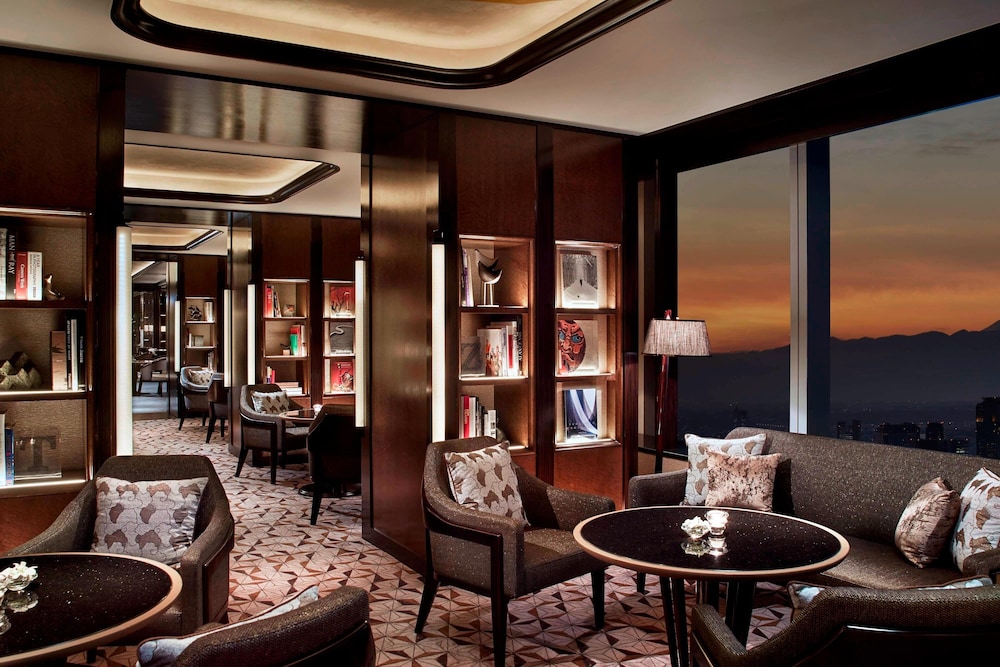 Club Room, 1 King Bed