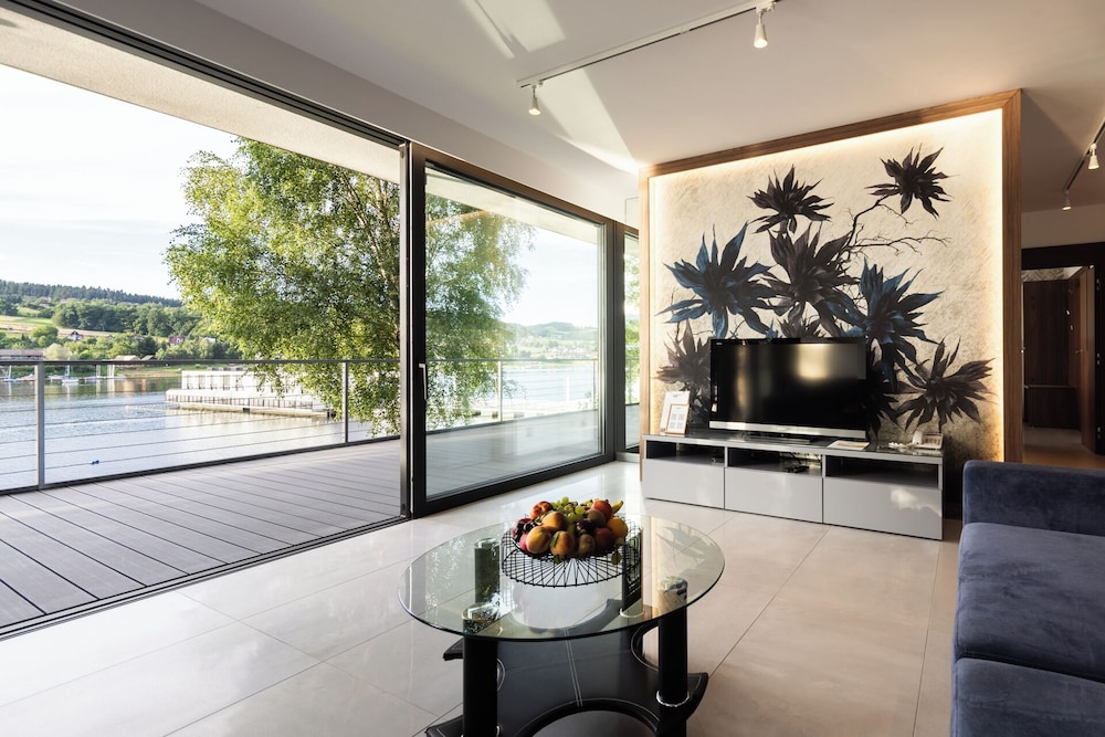 Exclusive Villa, 2 Bedrooms, Lake View (Terrace 65m²) photo 2