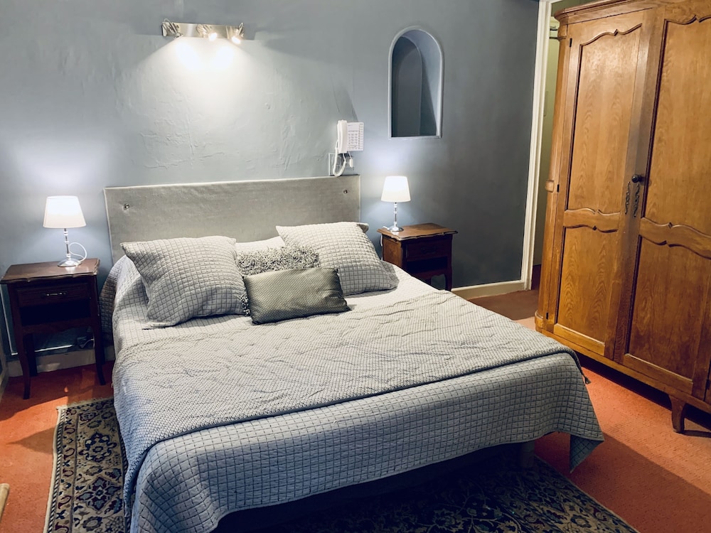 Superior Double or Twin Room photo 2