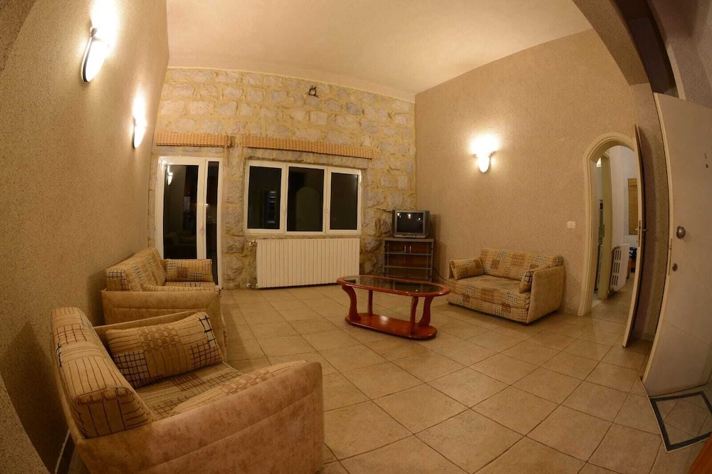 Deluxe Chalet photo 2