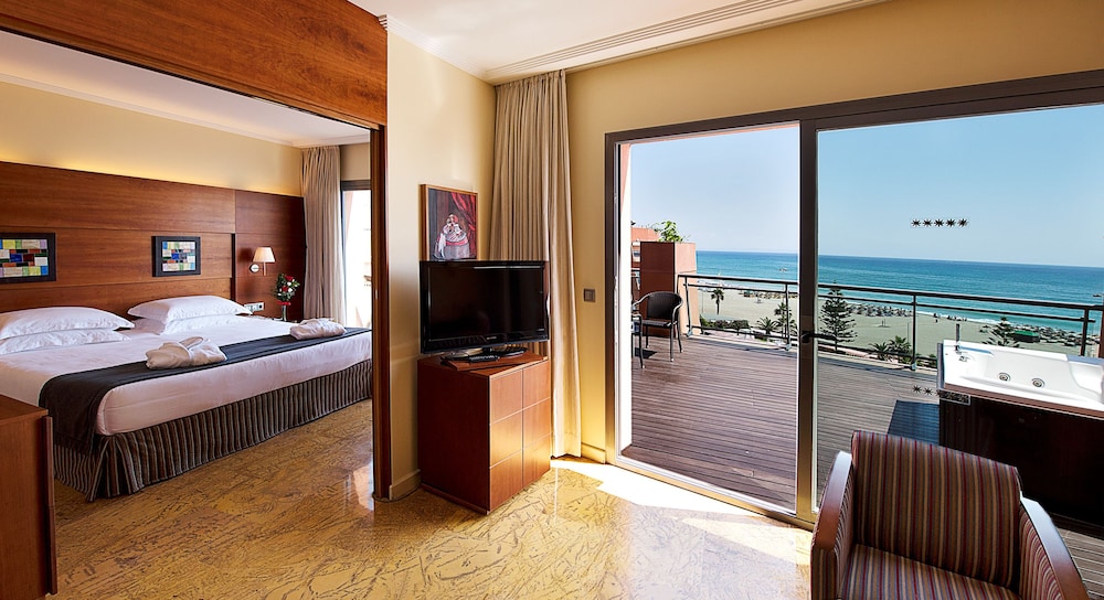 Elite Suite, Jetted Tub, Sea View photo 2