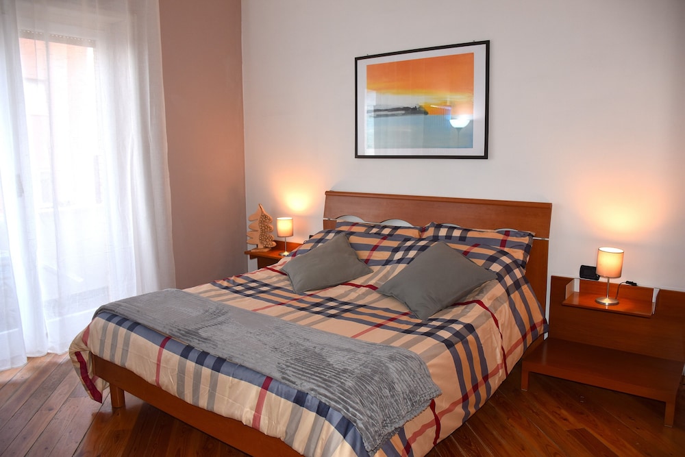 Design Apartment, Sea View
