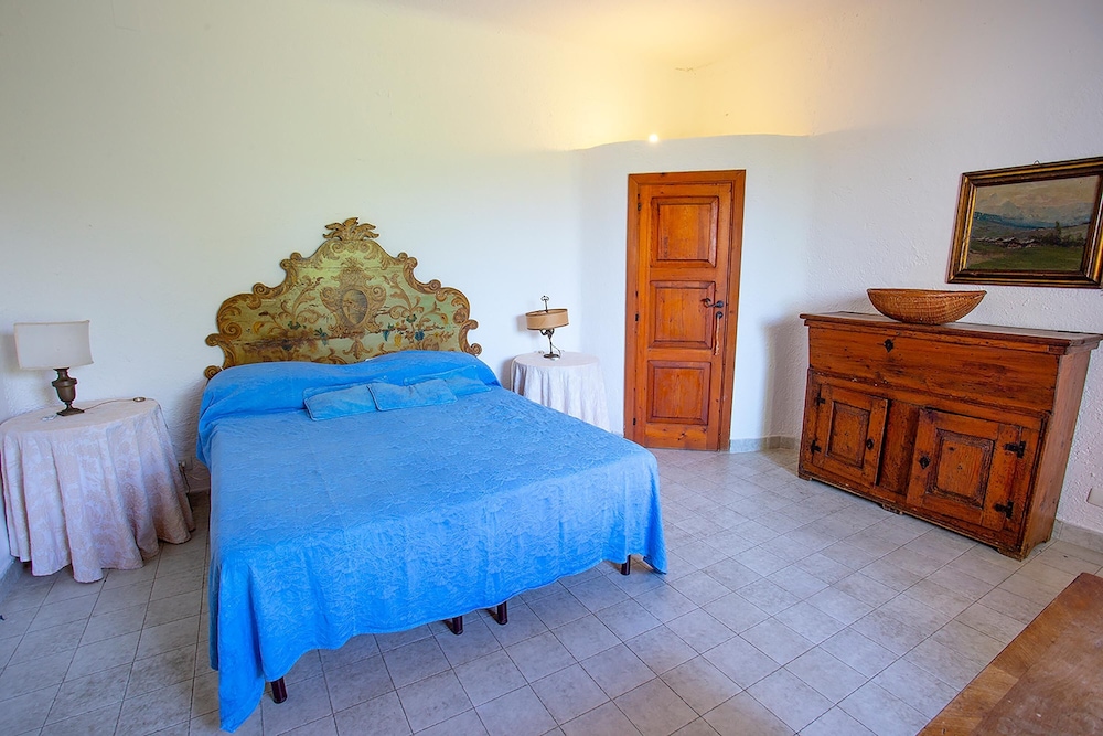 Villa photo 3