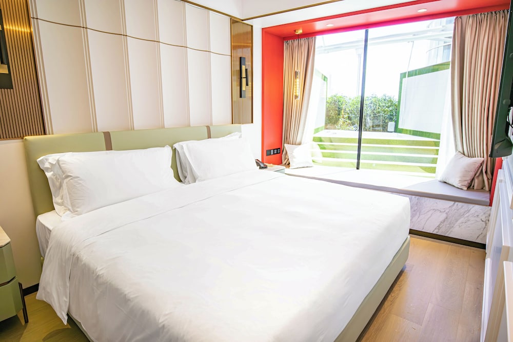 Premium Studio Suite, Balcony, Sea View