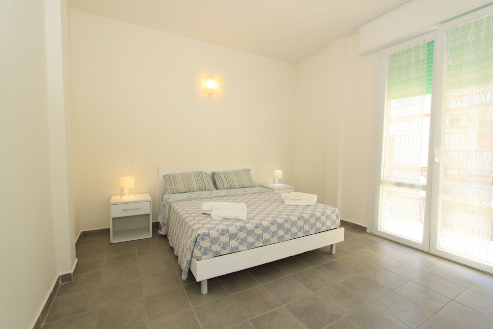 Classic Apartment, 2 Bedrooms photo 3