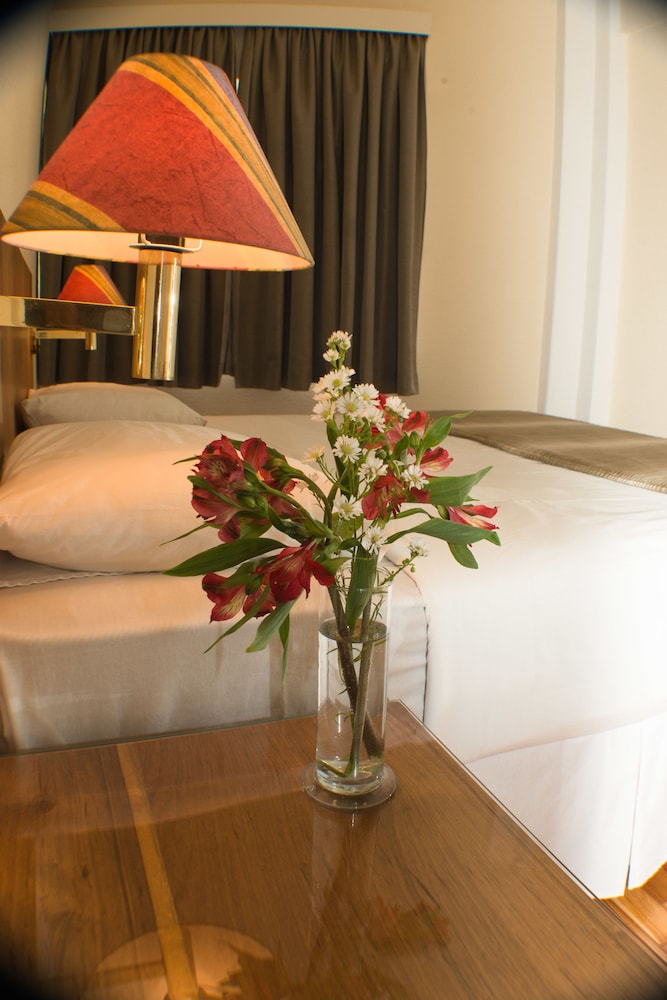 Executive Suite, Multiple Beds - Photo 8
