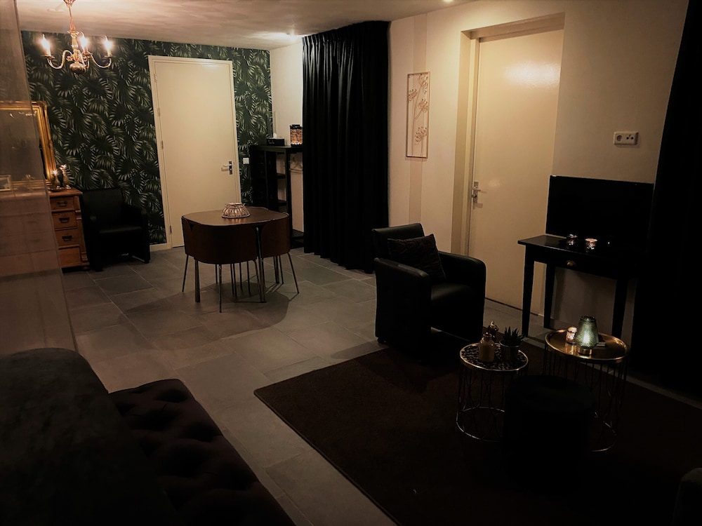 Deluxe Suite photo 2