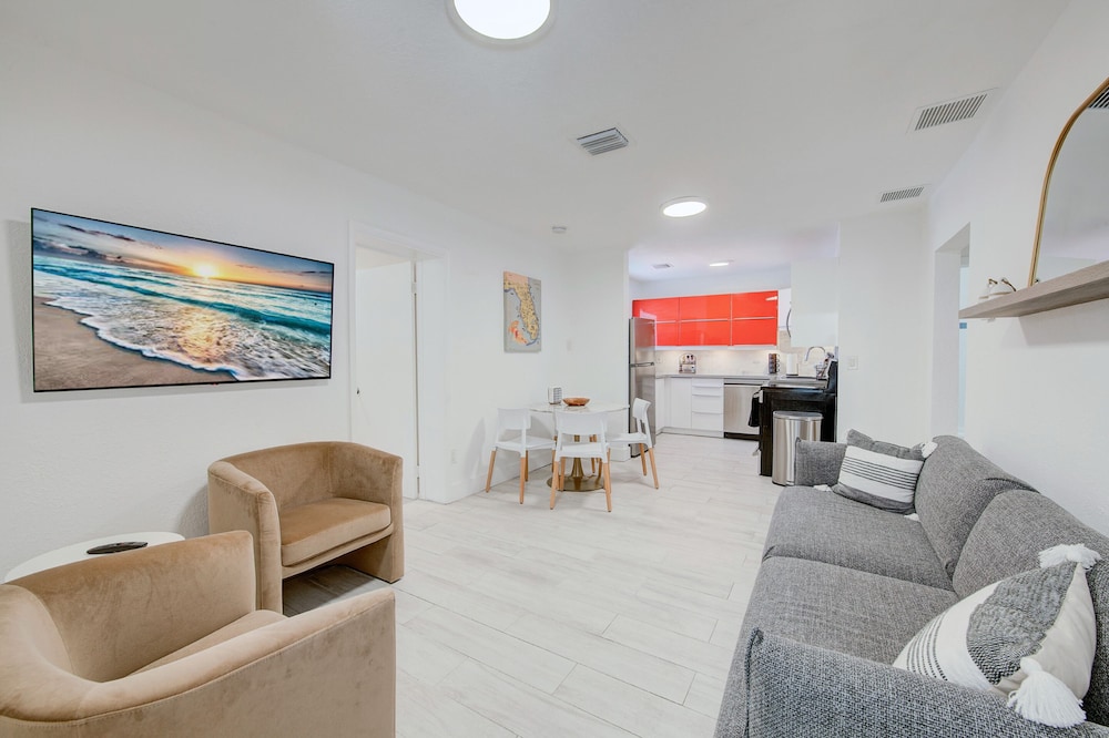 Apartment, 3 Bedrooms, 2 Bathrooms, Ground Floor photo 1