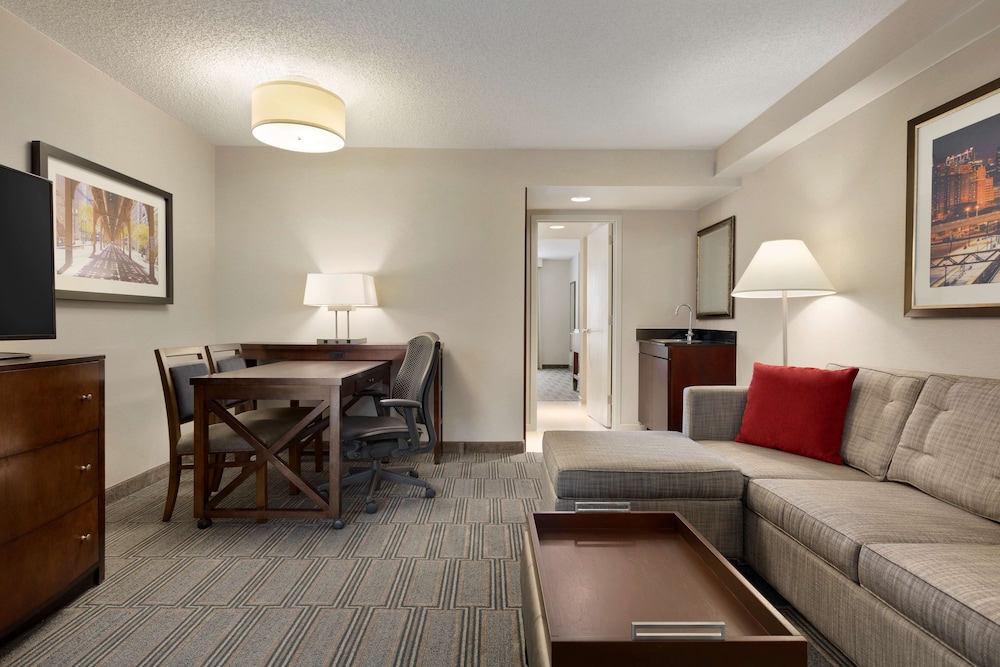 Suite, 1 King Bed, Accessible, Non Smoking (Bathtub) - Photo 5