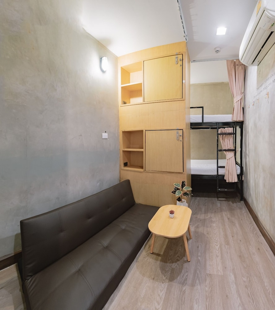 Private Double-bunk Bedroom photo 3