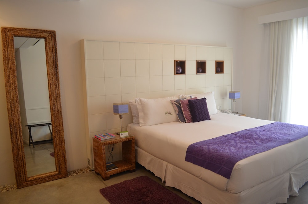 Superior Room, 1 Queen Bed photo 2