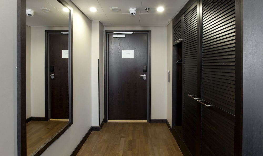 Superior King Room - Photo 3