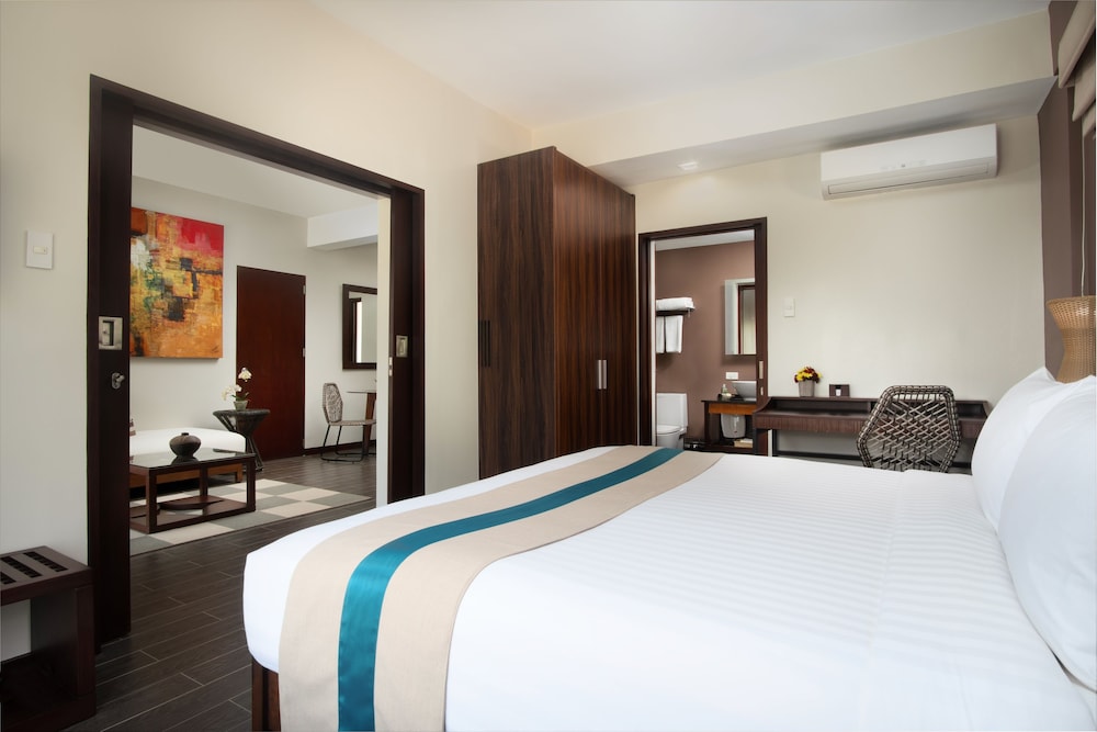 Premier Suite photo 2