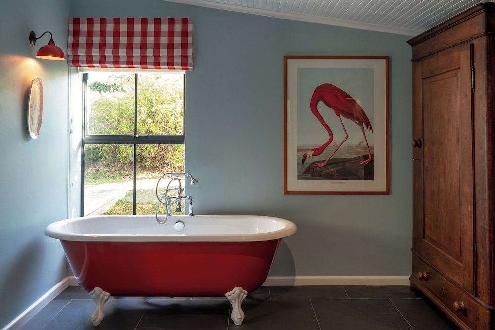 Leeward Suite photo 3