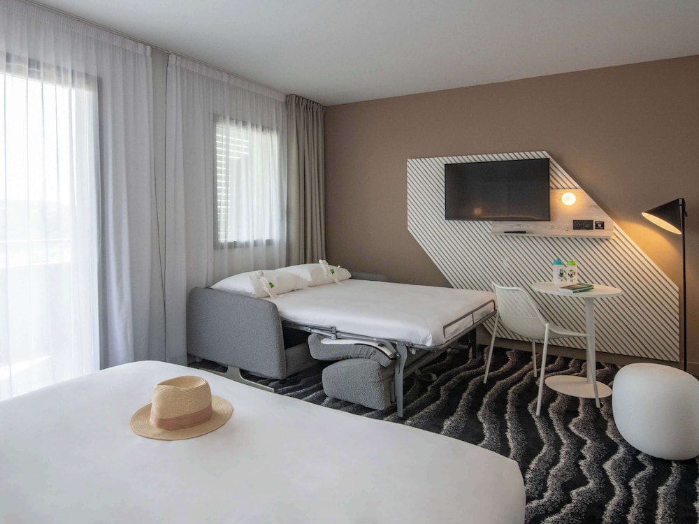 Family Room, 1 Double Bed with Sofa bed, Balcony - Photo 1