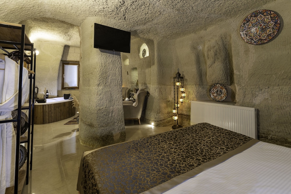 Royal Suite - Photo 8