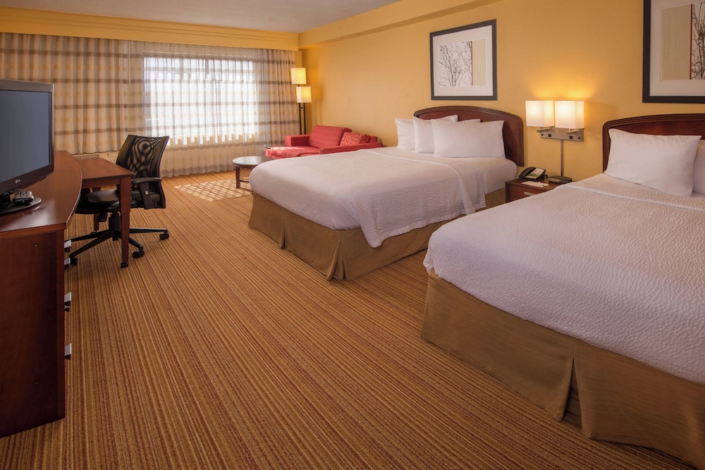 Room, Multiple Beds