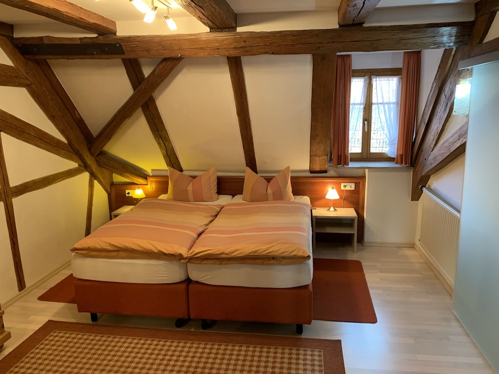 Standard Double Room - Photo 1