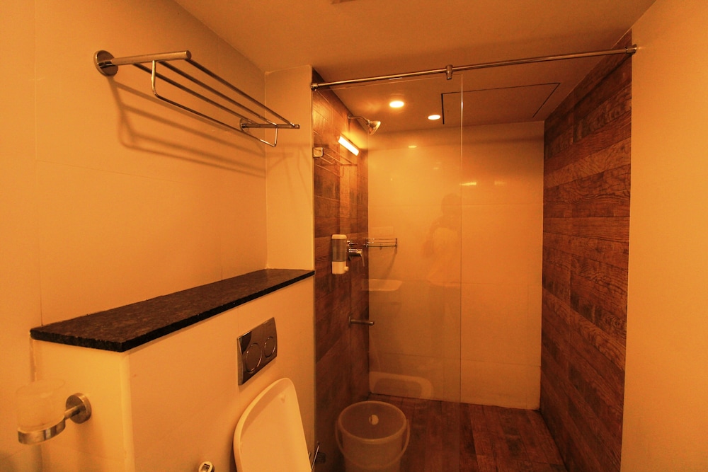 Deluxe Room - Photo 2